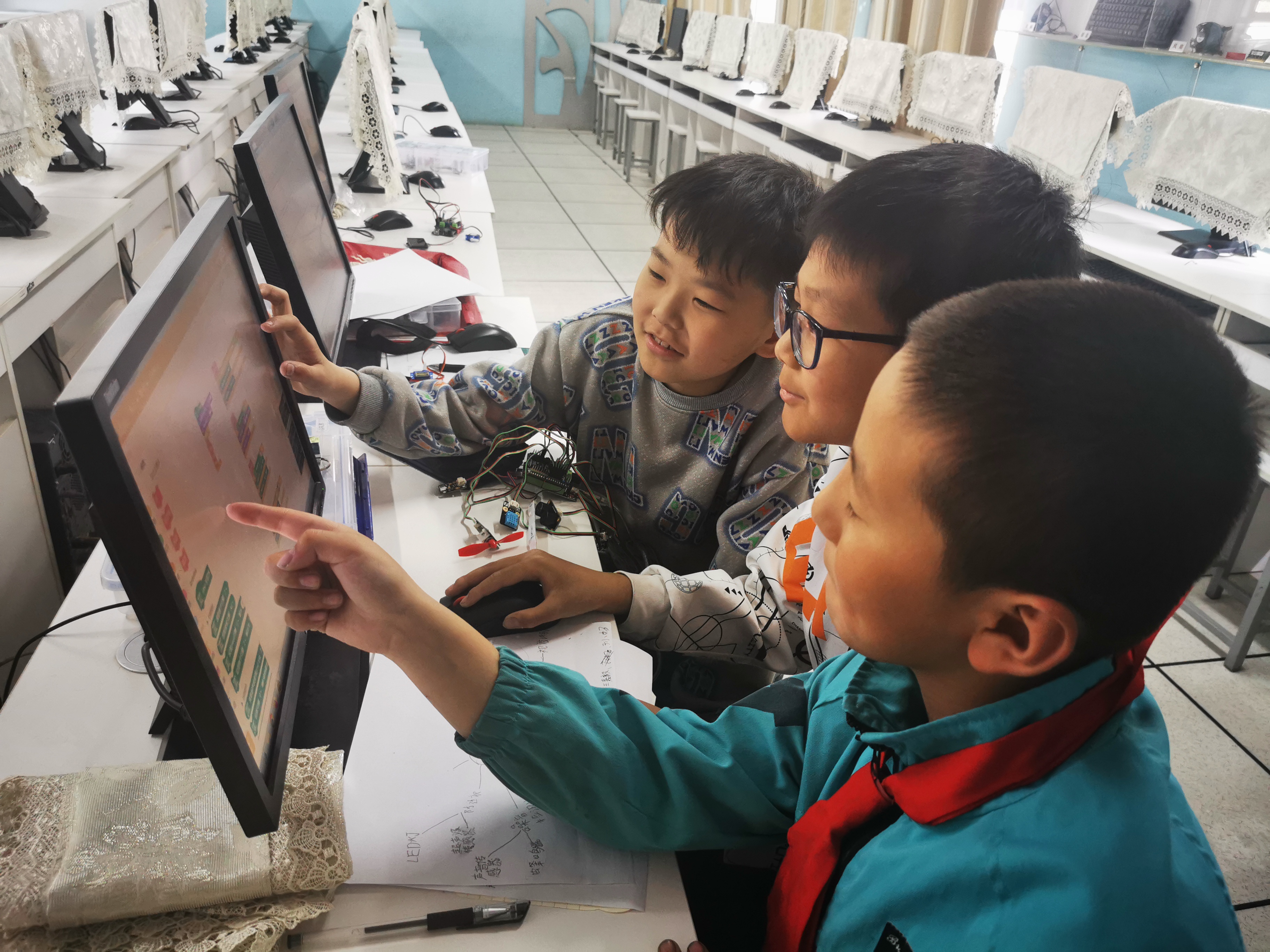 掌控板学习套件2.0